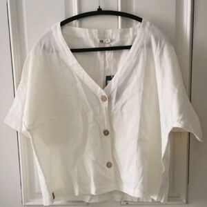 NWT Tentree Boxy blouse, oversized, slouchy,organic cotton blend. Size Medium.